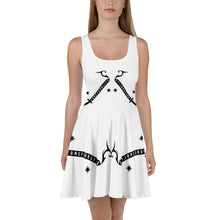 Load image into Gallery viewer, Foreverslitz Flow Dress - White and Black
