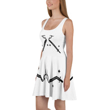 Load image into Gallery viewer, Foreverslitz Flow Dress - White and Black
